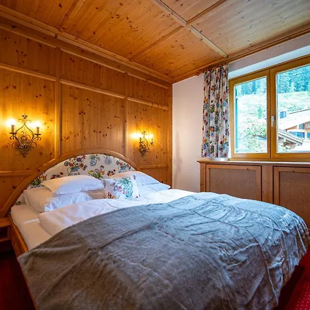 Alpenrose 4*
