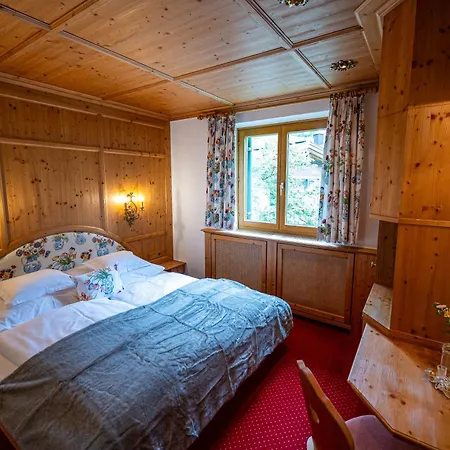 Hotel Alpenrose Lech am Arlberg